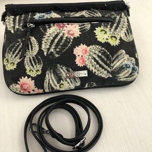 Jessica Simpson crossbody handbag!  Such a great print!!